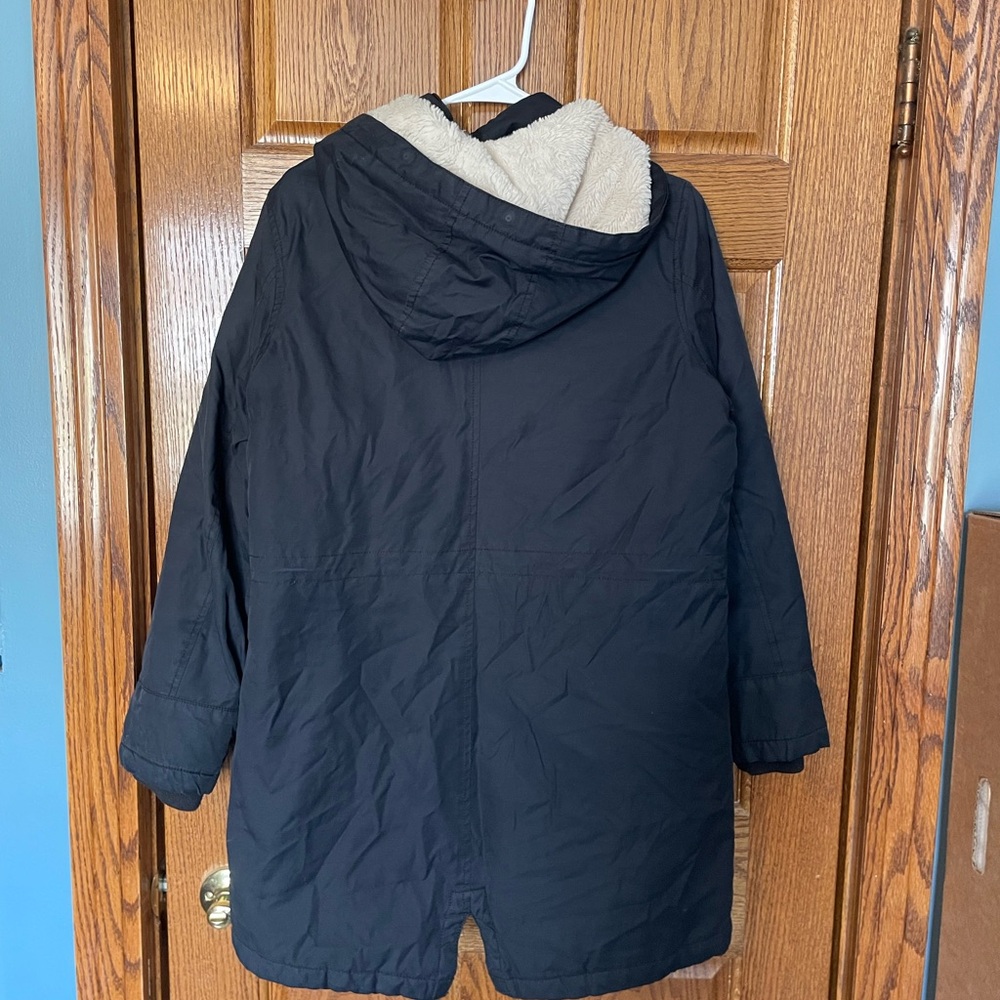 🦋3 for $10🦋 Women's Black Hooded Winter Coat - Picture 3 of 4